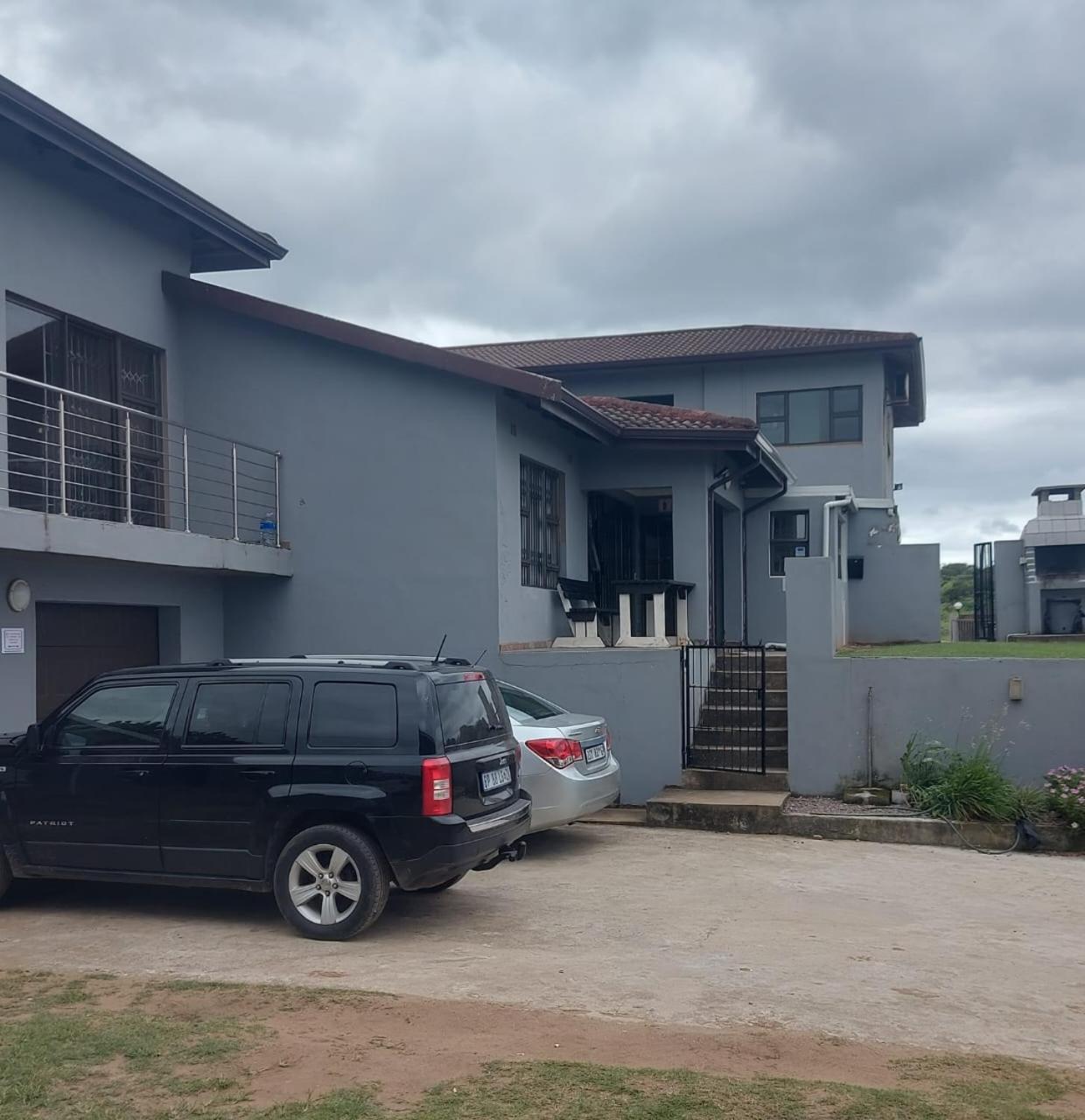 Hlophe'S Place Hotel Hibberdene Exterior photo